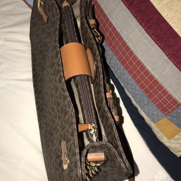 Vintage Michael Kors Large Tote purse - like new !!! - Picture 5 of 10